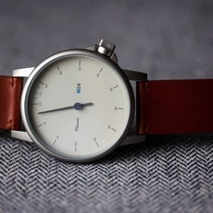 ⏱ Miansai M24 One-Hand Leather Strap Watch 39mm